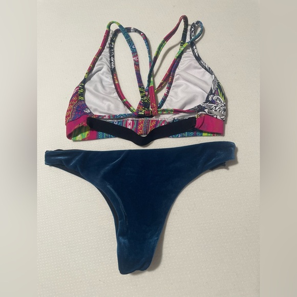 Multicolor Bikini Set - Picture 2 of 3